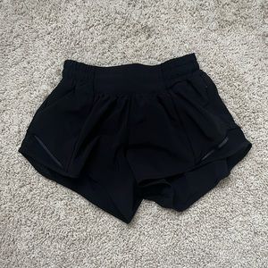 black lululemon hotty hot shorts, size 0, 2.5 length.